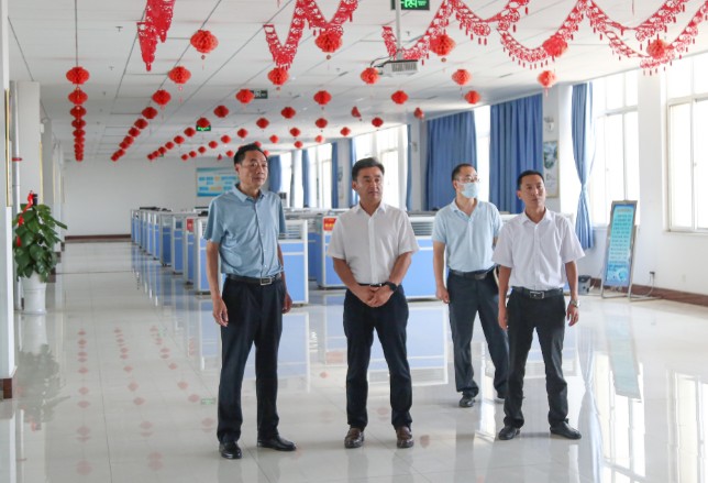 济宁高新区创新创业服务中心领导莅临中煤集团科技孵化器调研指导